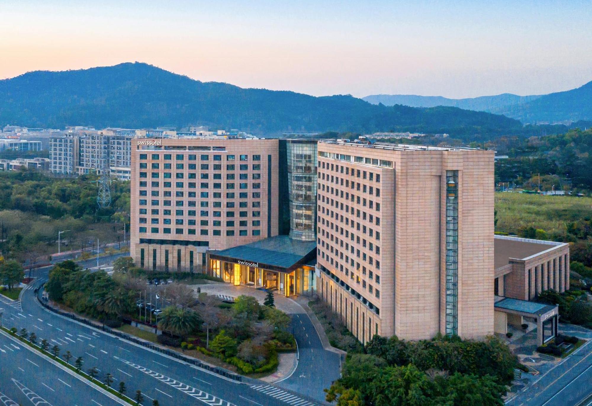 Swissotel Guangzhou Exterior foto